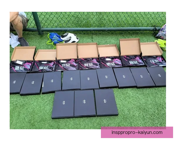 足球周边商品热潮：粉丝追捧推动市场潜力持续提升