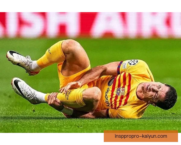 莱万多夫斯基手术后恢复计划逐步推进，状态备受关注